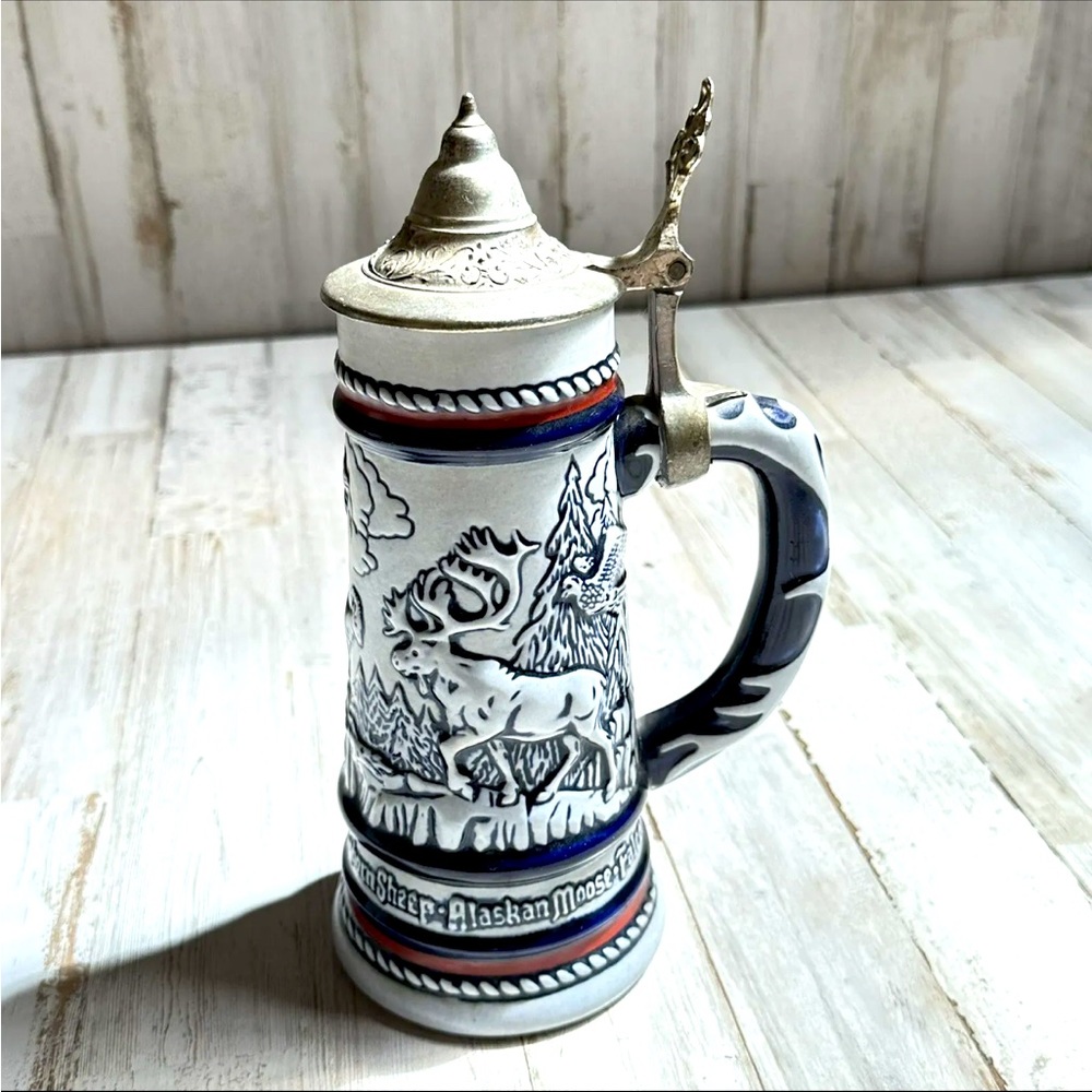 Vintage 1976 Avon Alaska Wildlife Stein